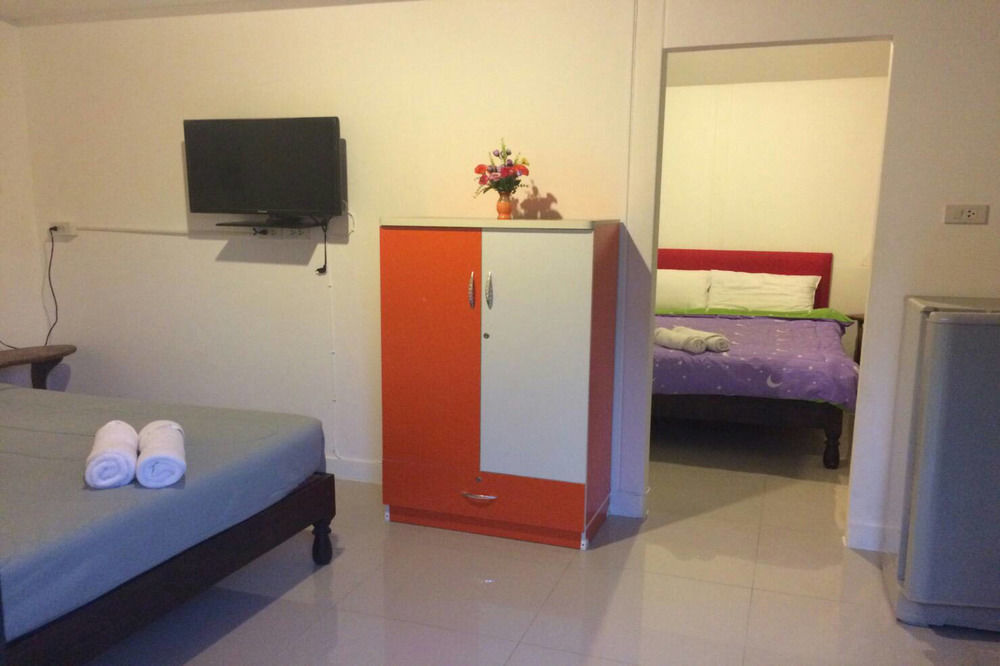 Happy House 51 Hotel Хуа Хин Екстериор снимка